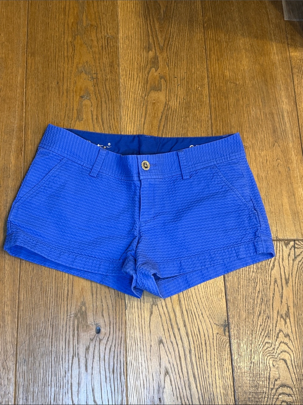 Lilly Pulitzer Bright Blue Textured Shorts. Size 8, the Walsh short.